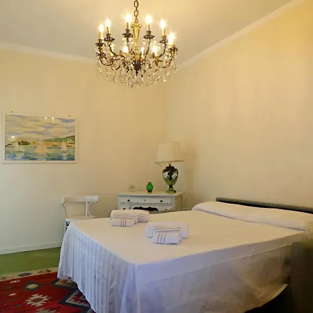 Homes In Genoa - Bella Marina Apartment Imperia