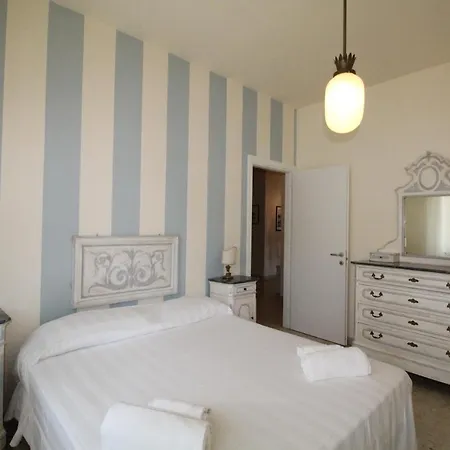Homes In Genoa - Bella Marina *
